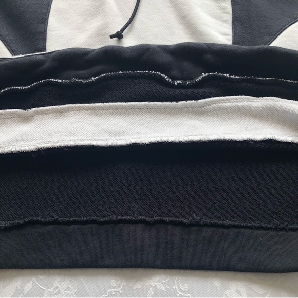 Adidas Jumbo Black/White Logo Cropped Sweatshirt Hoodie Women’s Juniors Size M - Picture 12 of 16